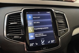 musta Volvo XC90 2016 kuva 21.