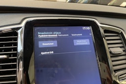 musta Volvo XC90 2016 kuva 27.