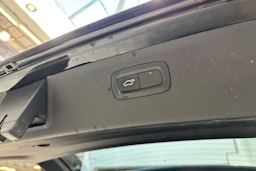 musta Volvo XC90 2016 kuva 16.