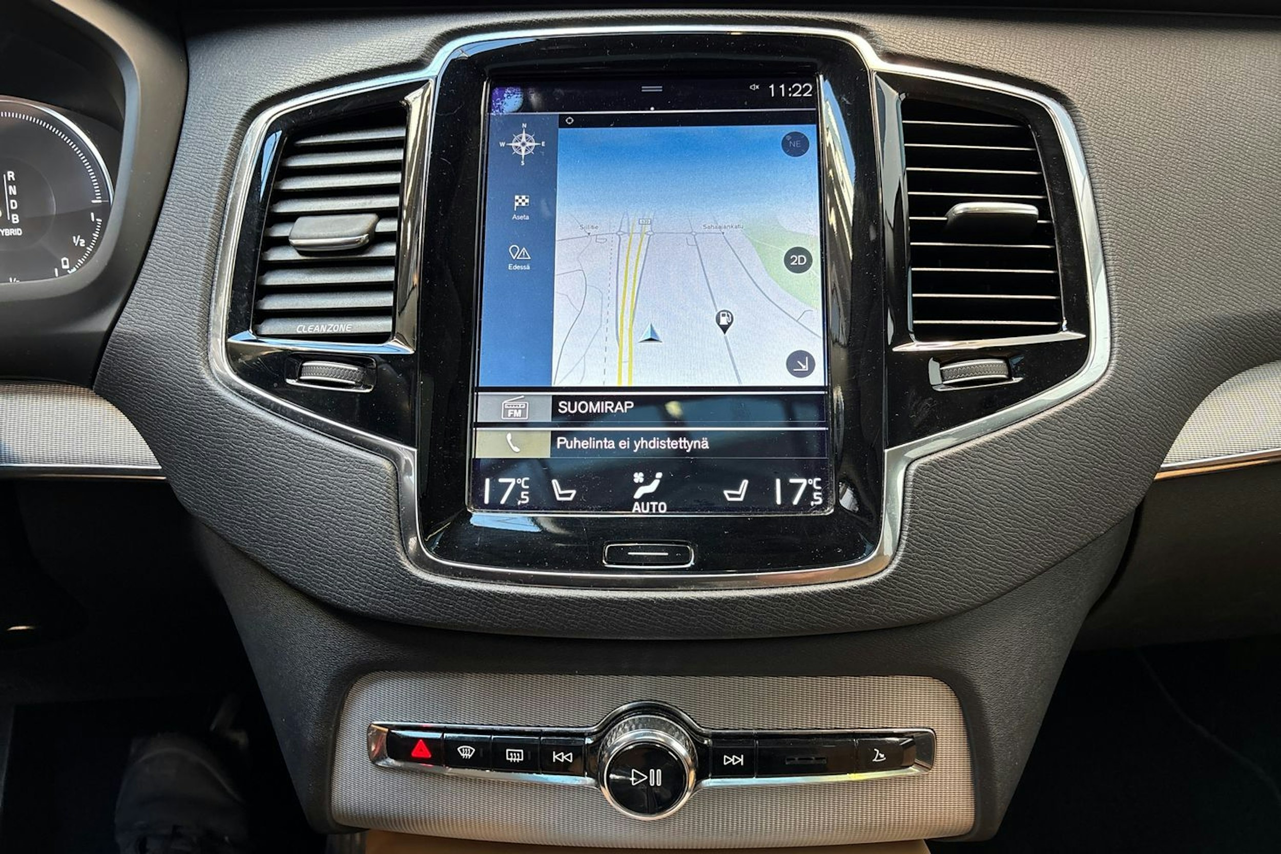 musta Volvo XC90 2016 kuva 23.