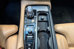 musta Volvo XC90 2016 kuva 24.