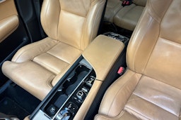 musta Volvo XC90 2016 kuva 25.