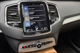 musta Volvo XC90 2016 kuva 29.