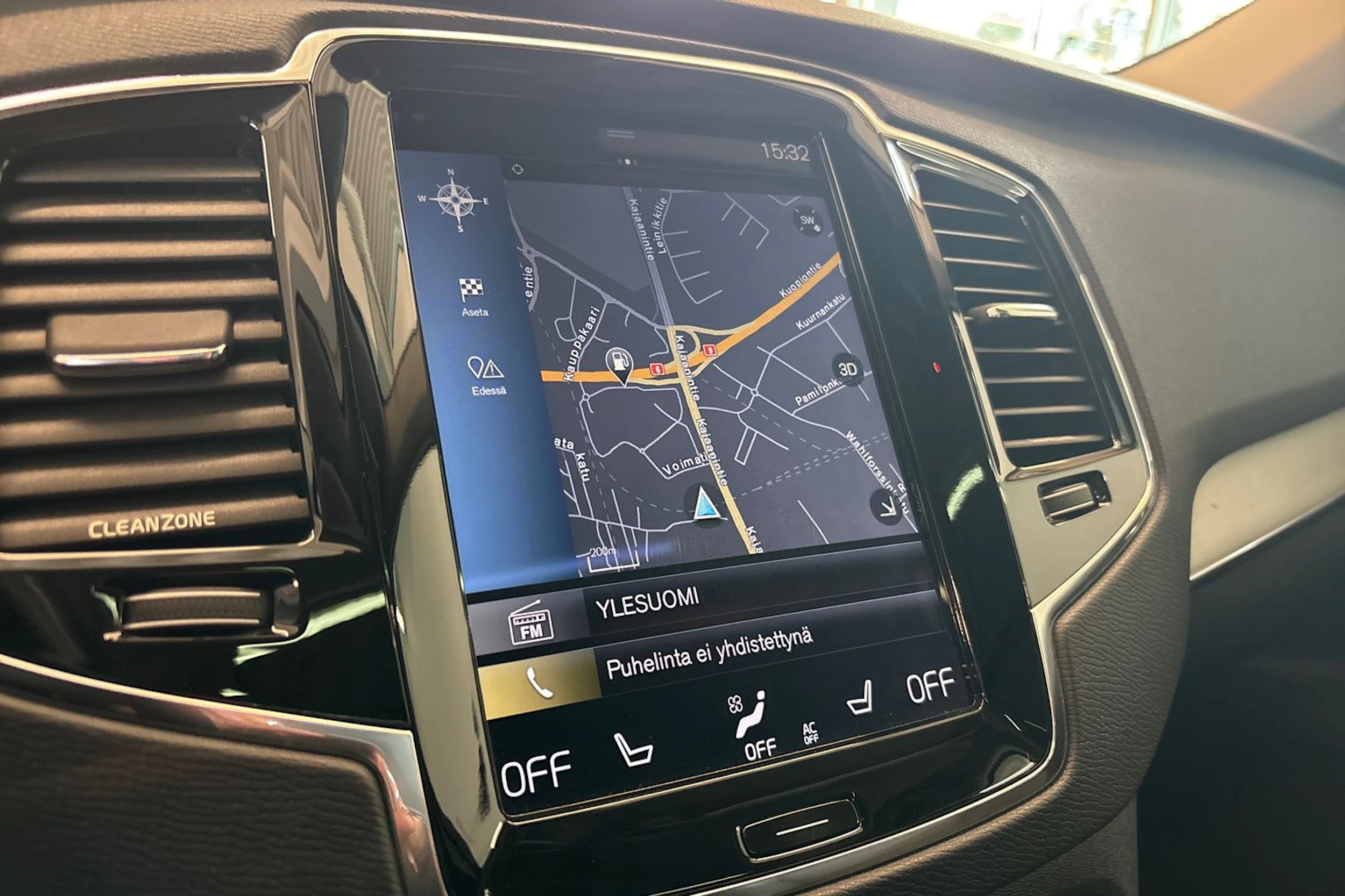 Musta Volvo XC90 2016 kuva 24.