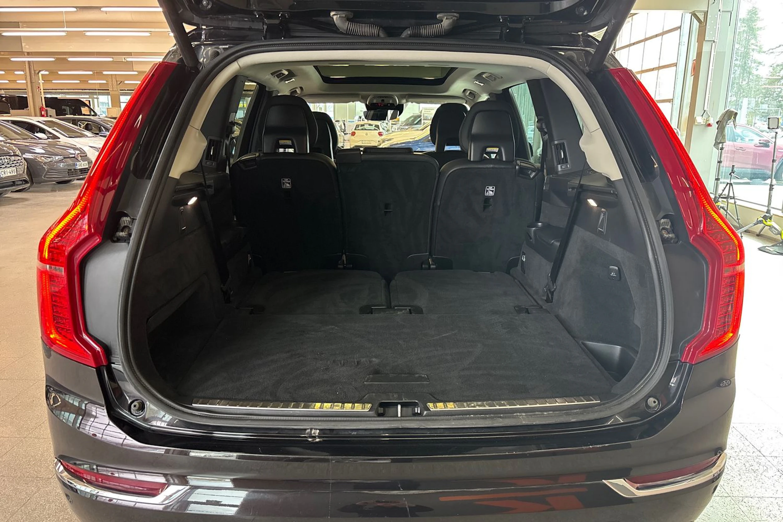 Musta Volvo XC90 2016 kuva 30.