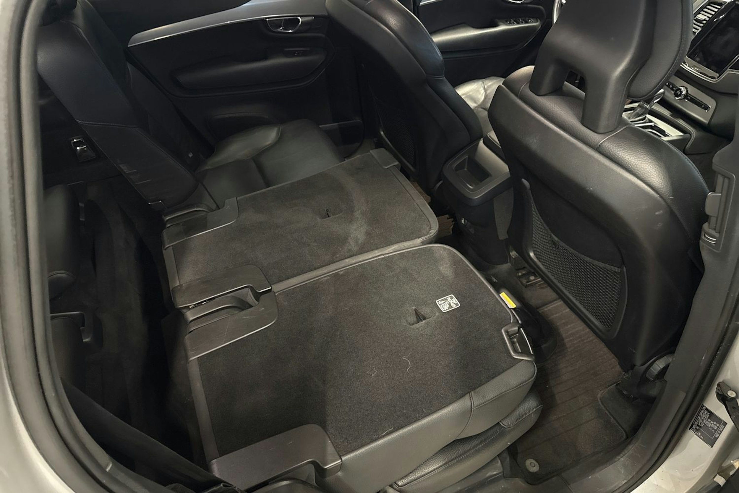 Hopea Volvo XC90 2016 kuva 24.