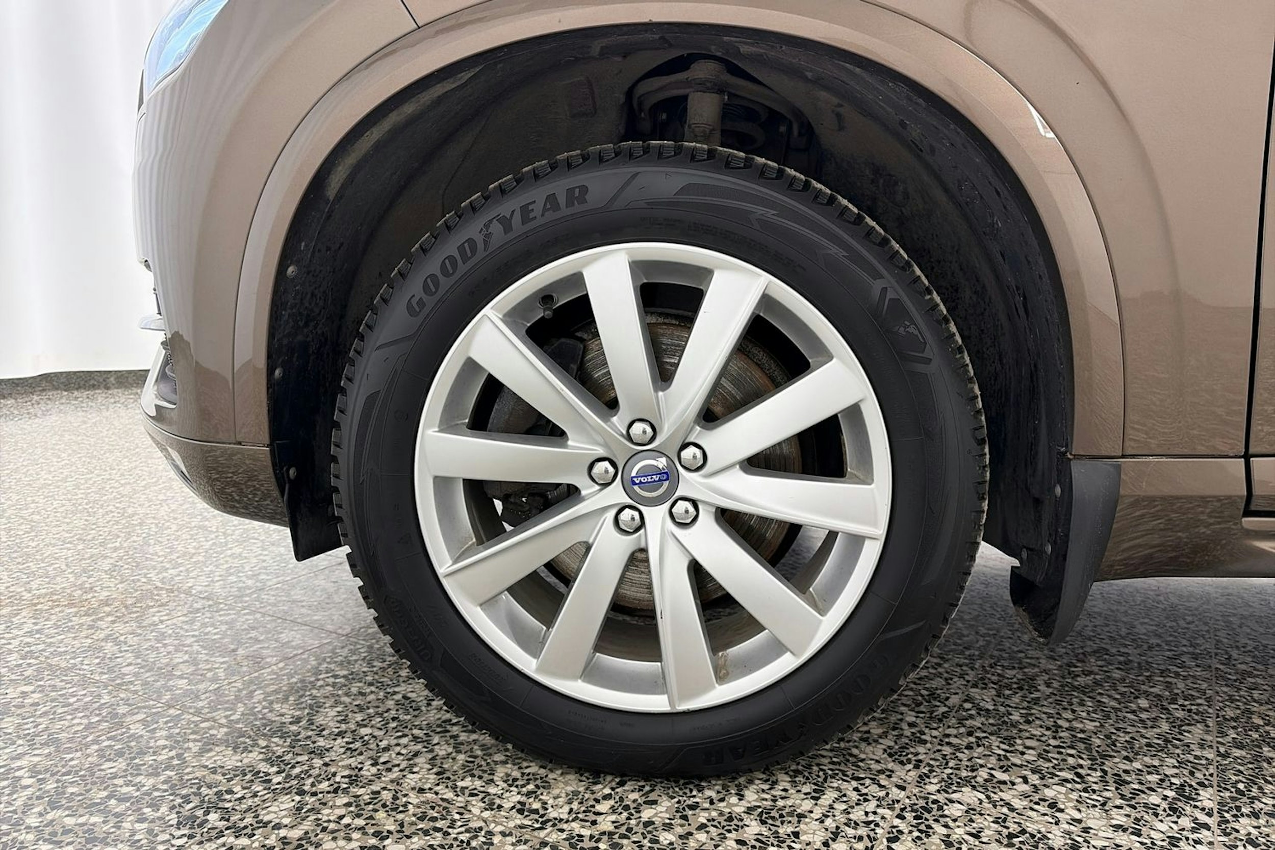 ruskea (beige) Volvo XC90 2016 kuva 10.