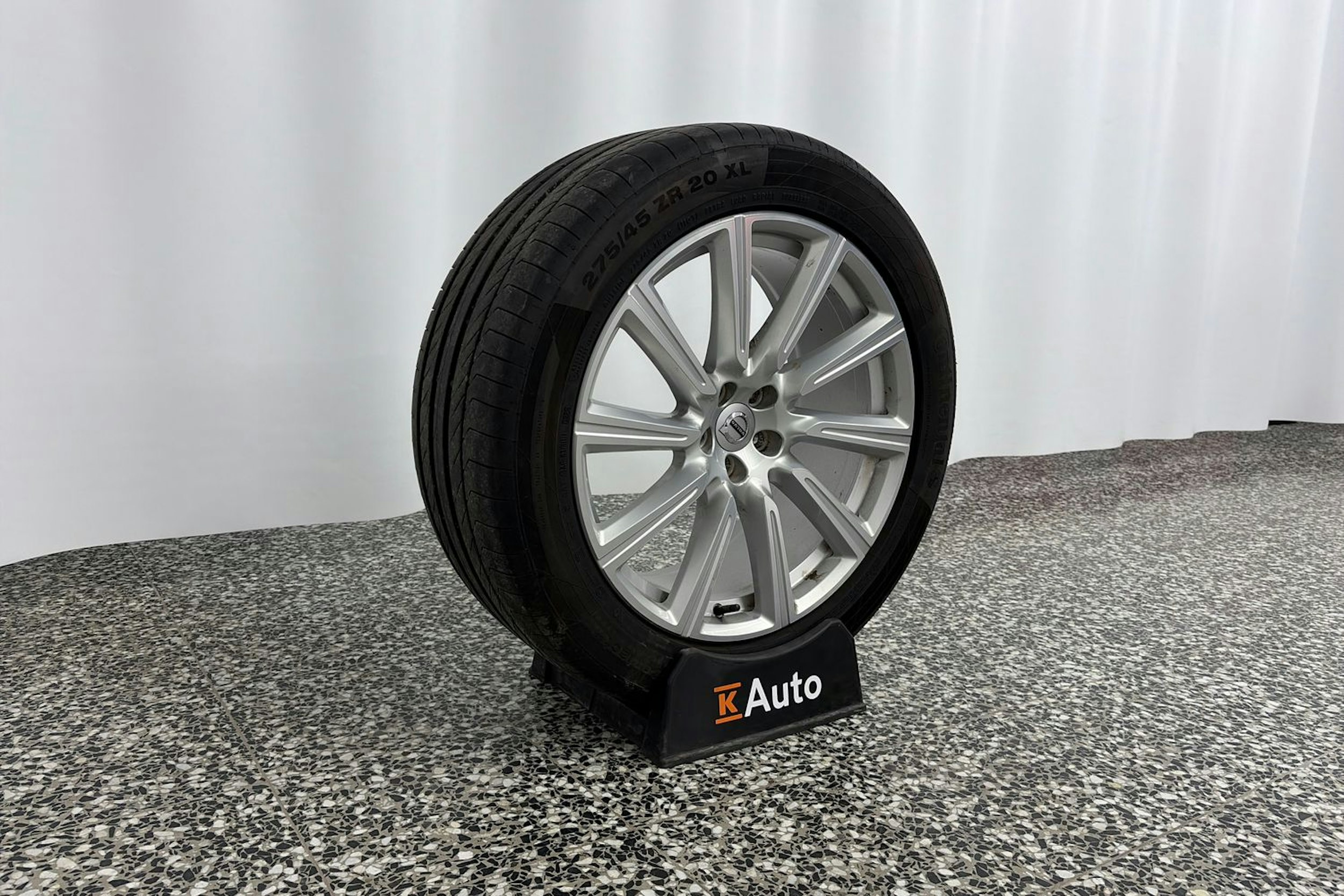 ruskea (beige) Volvo XC90 2016 kuva 11.