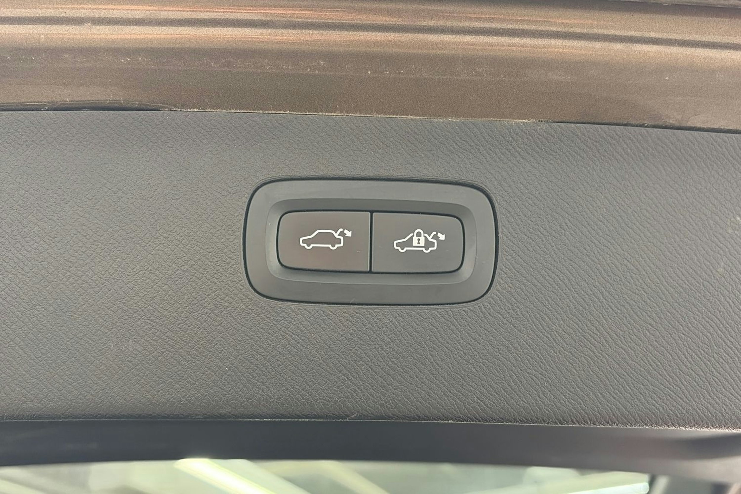 ruskea (beige) Volvo XC90 2016 kuva 14.