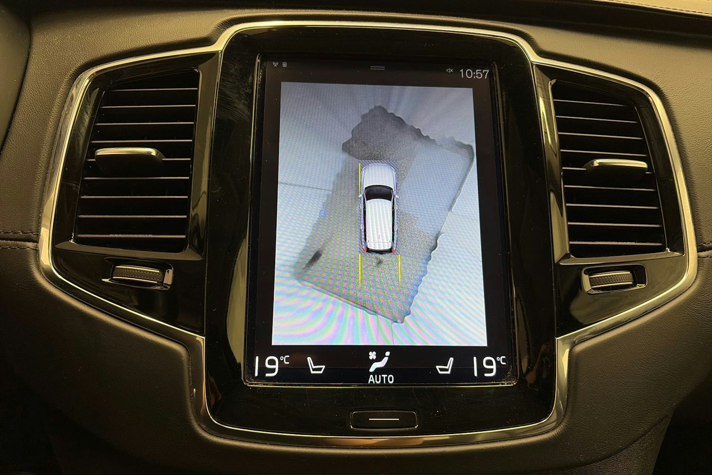 ruskea (beige) Volvo XC90 2016 kuva 22.