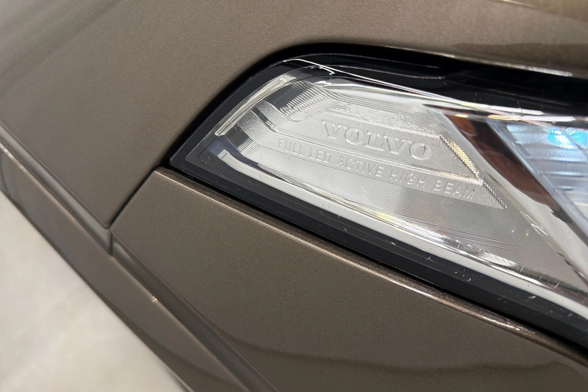 ruskea (beige) Volvo XC90 2016 kuva 45.