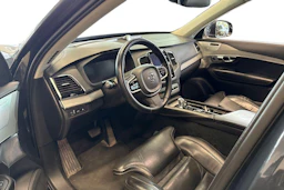 harmaa Volvo XC90 2016 kuva 3.