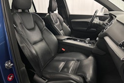 sininen Volvo XC90 2017 kuva 14.