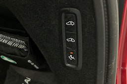 sininen Volvo XC90 2017 kuva 16.