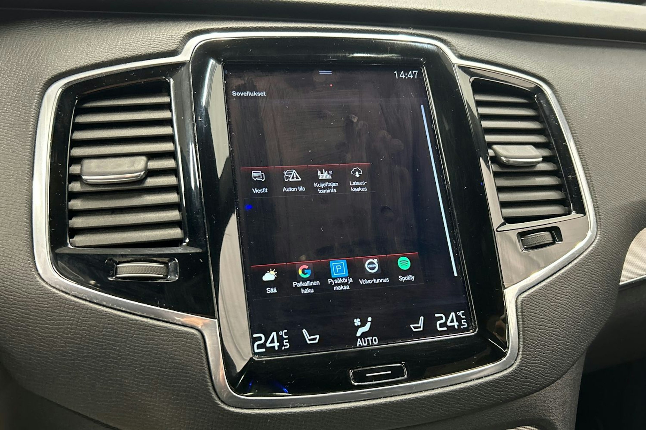 sininen Volvo XC90 2017 kuva 31.