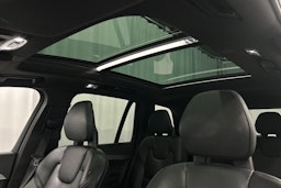 sininen Volvo XC90 2017 kuva 33.