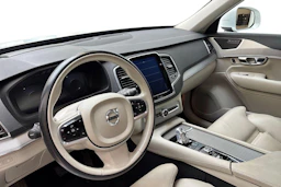 valkoinen Volvo XC90 2017 kuva 6.