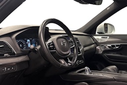 musta Volvo XC90 2017 kuva 7.