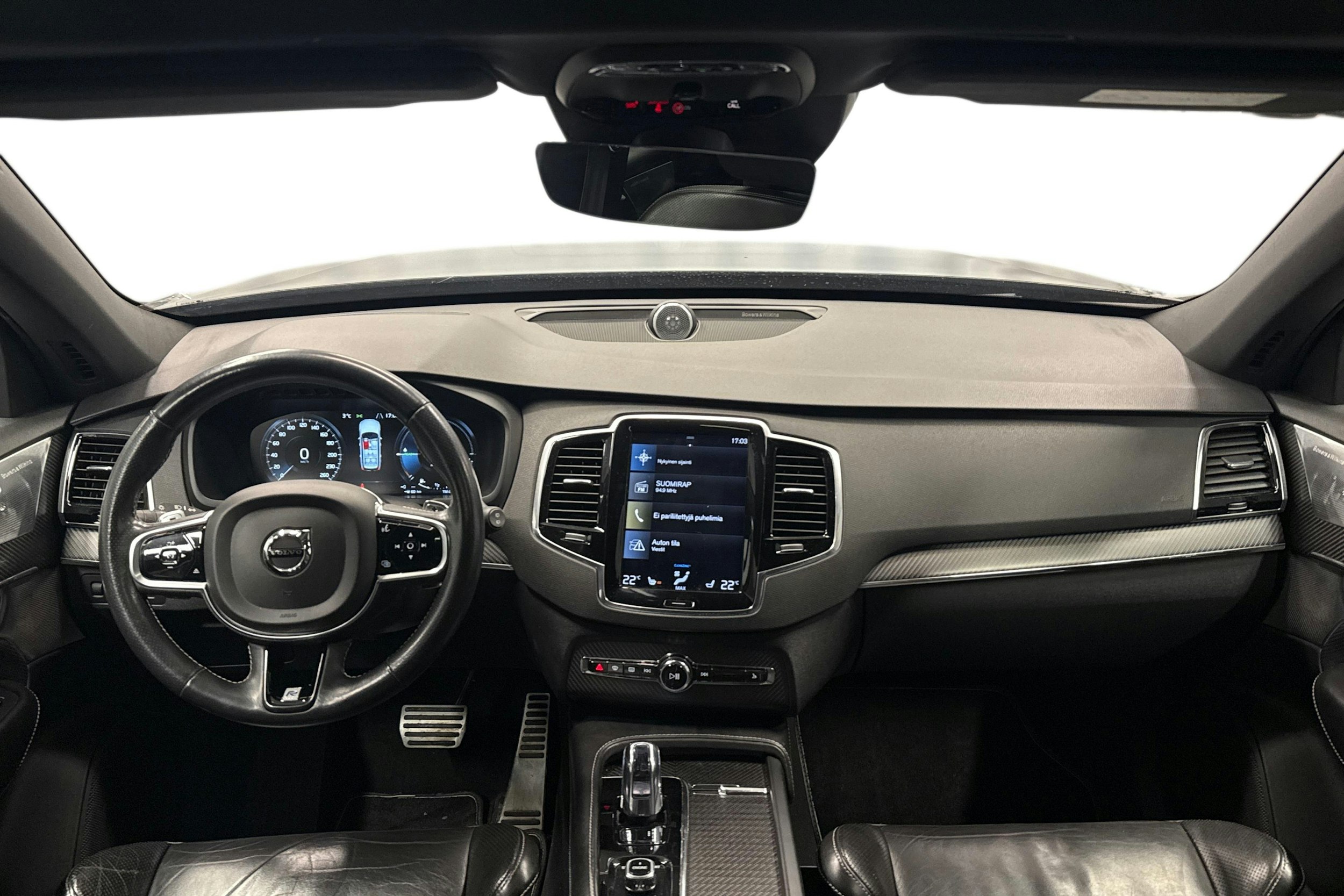 musta Volvo XC90 2017 kuva 9.