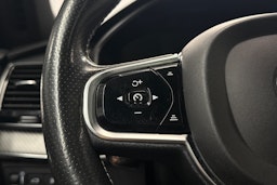 musta Volvo XC90 2017 kuva 16.