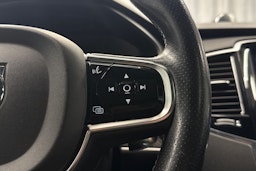 musta Volvo XC90 2017 kuva 17.