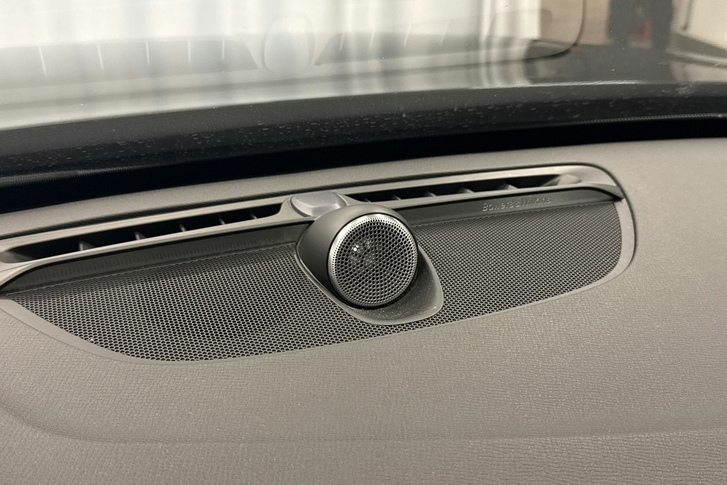 musta Volvo XC90 2017 kuva 30.