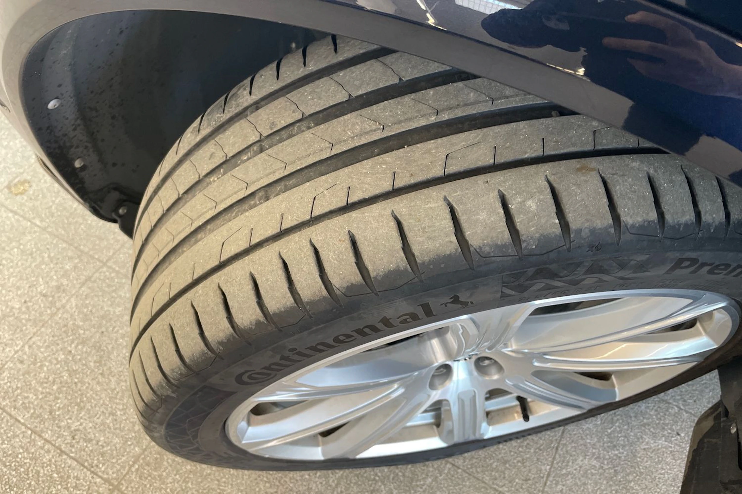 Sininen Volvo XC90 2017 kuva 12.