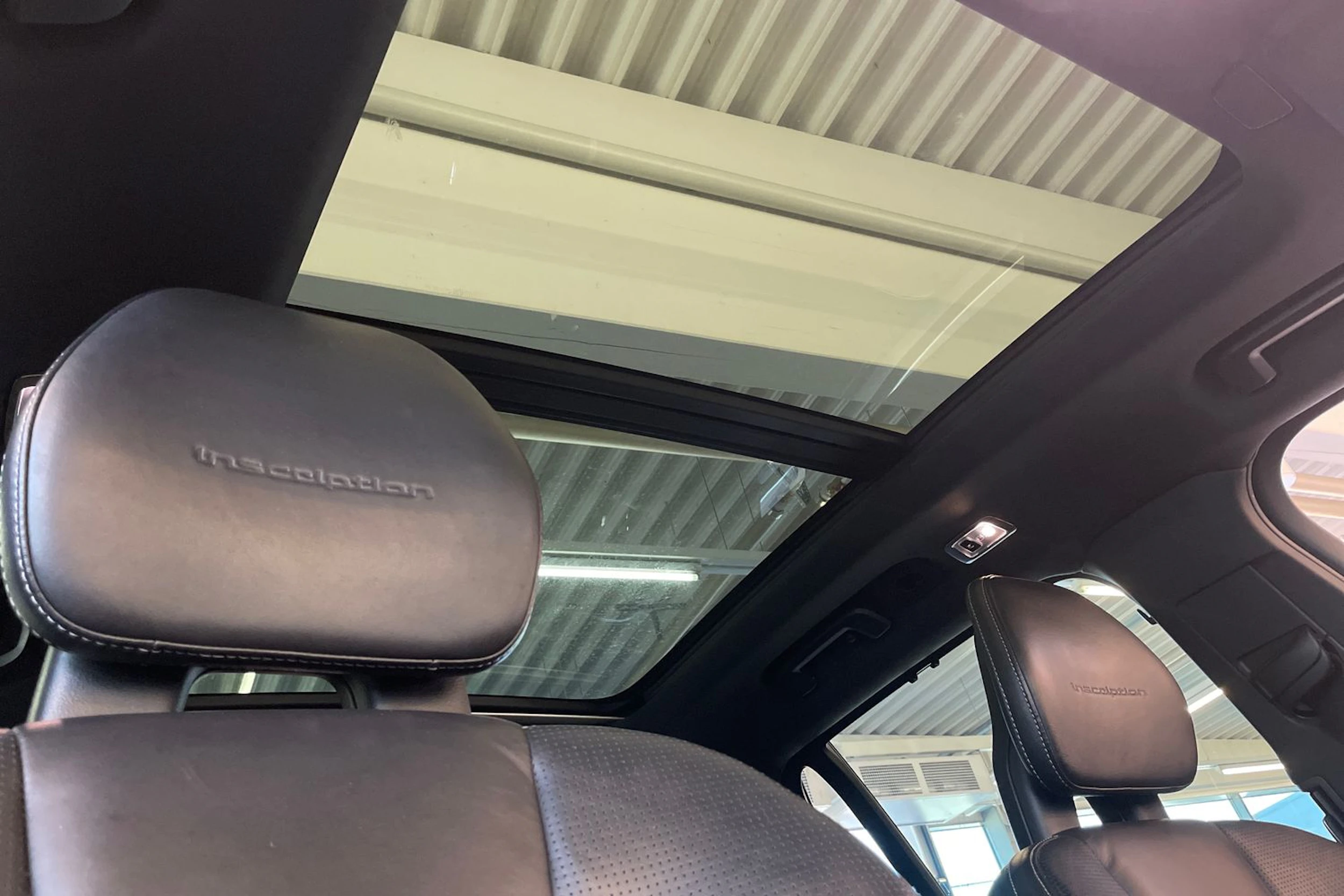 Sininen Volvo XC90 2017 kuva 24.