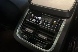 Sininen Volvo XC90 2017 kuva 25.