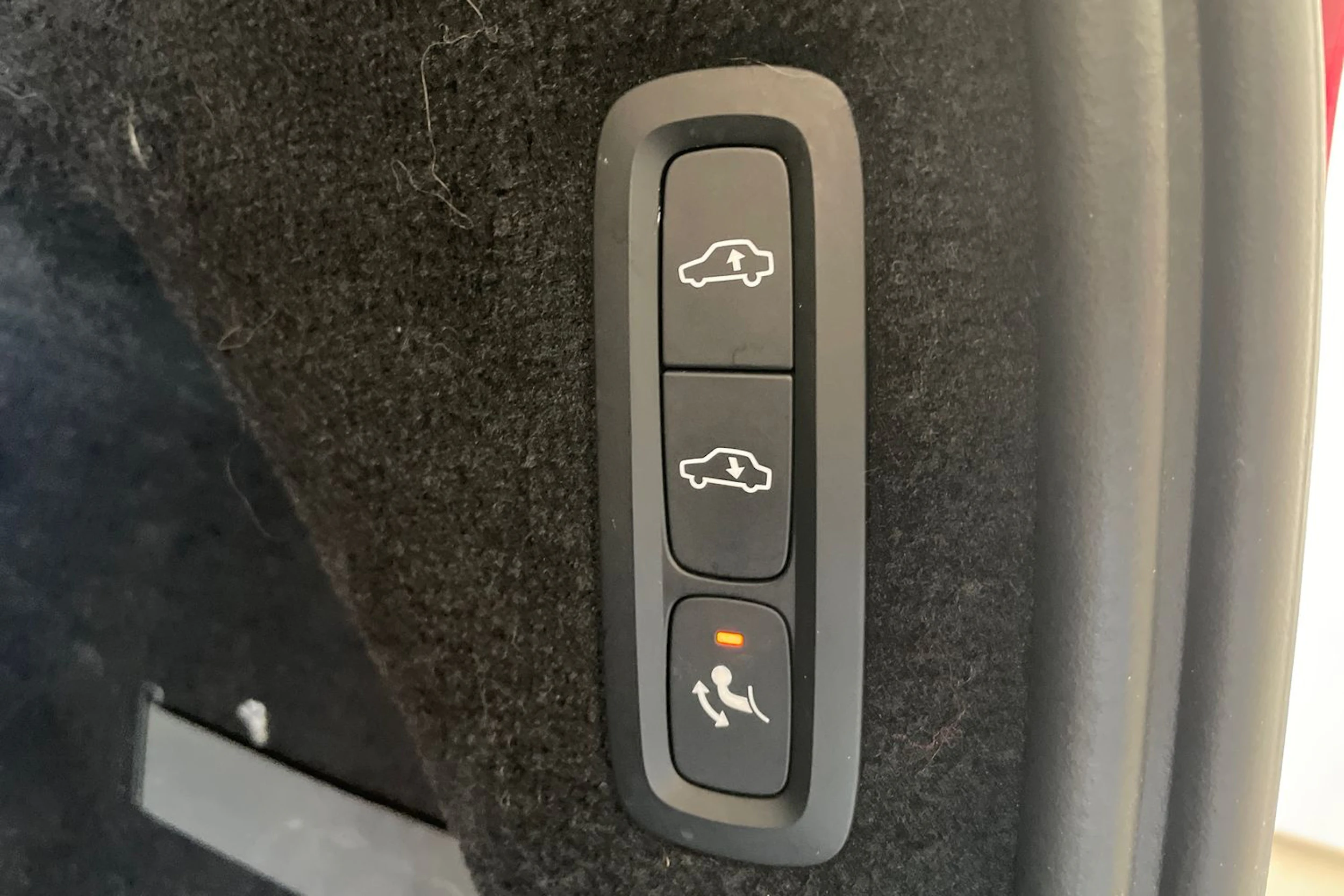 Sininen Volvo XC90 2017 kuva 32.