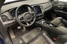 sininen Volvo XC90 2017 kuva 7.