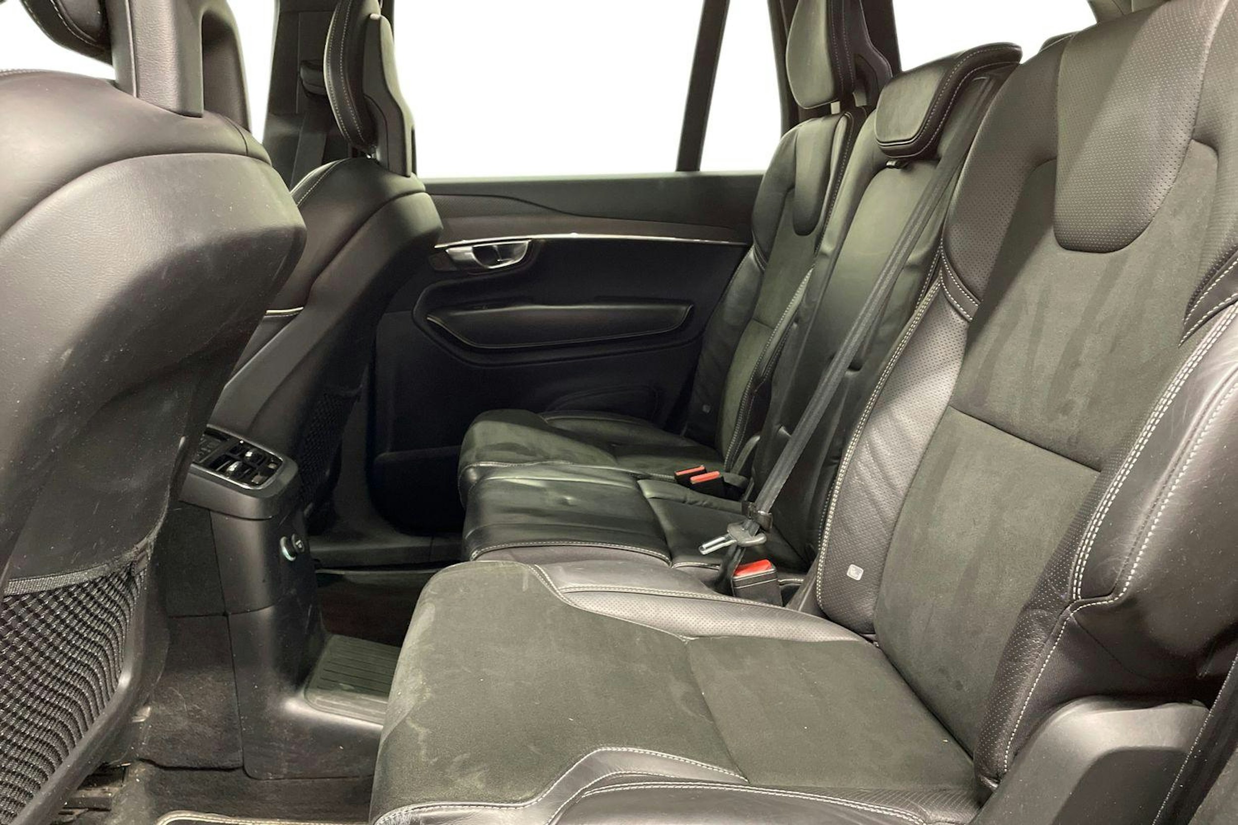 sininen Volvo XC90 2017 kuva 10.