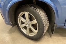 sininen Volvo XC90 2017 kuva 13.