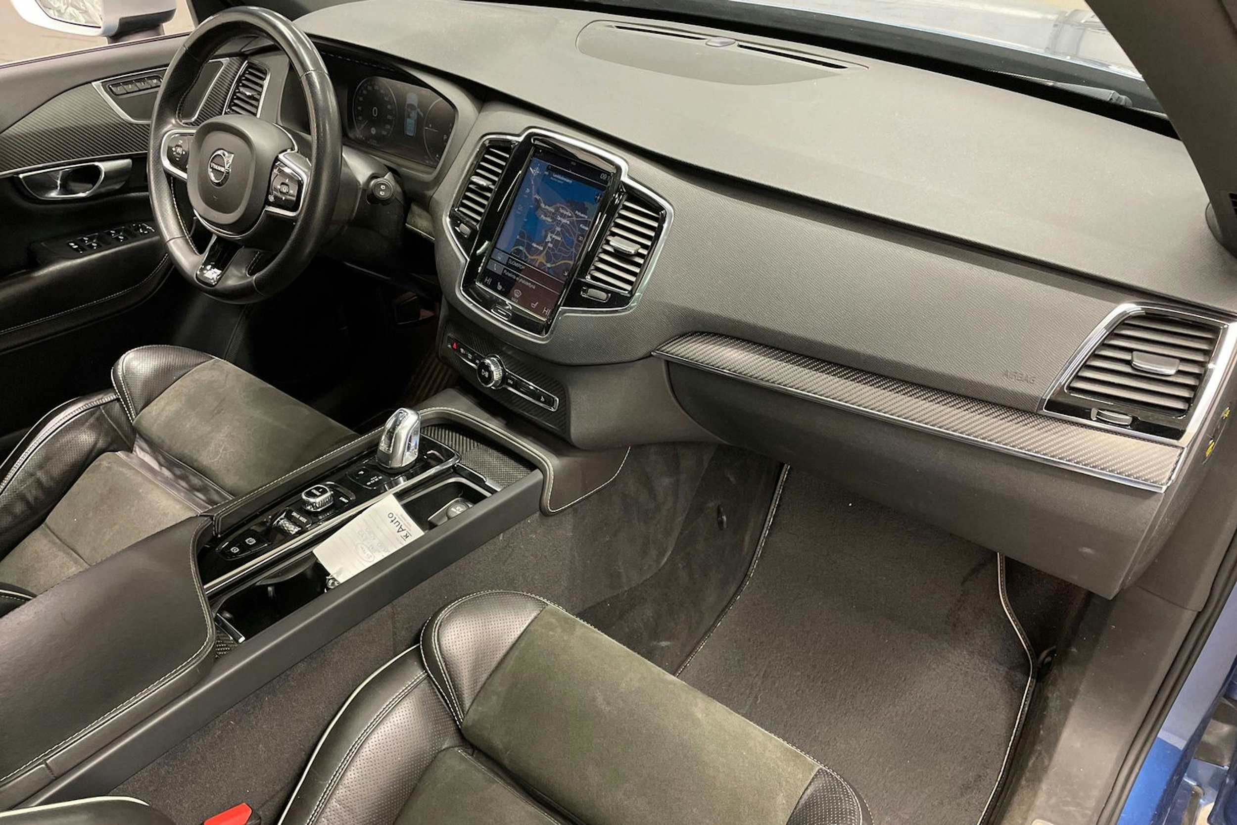 sininen Volvo XC90 2017 kuva 31.