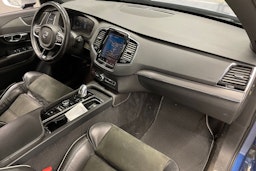 sininen Volvo XC90 2017 kuva 31.