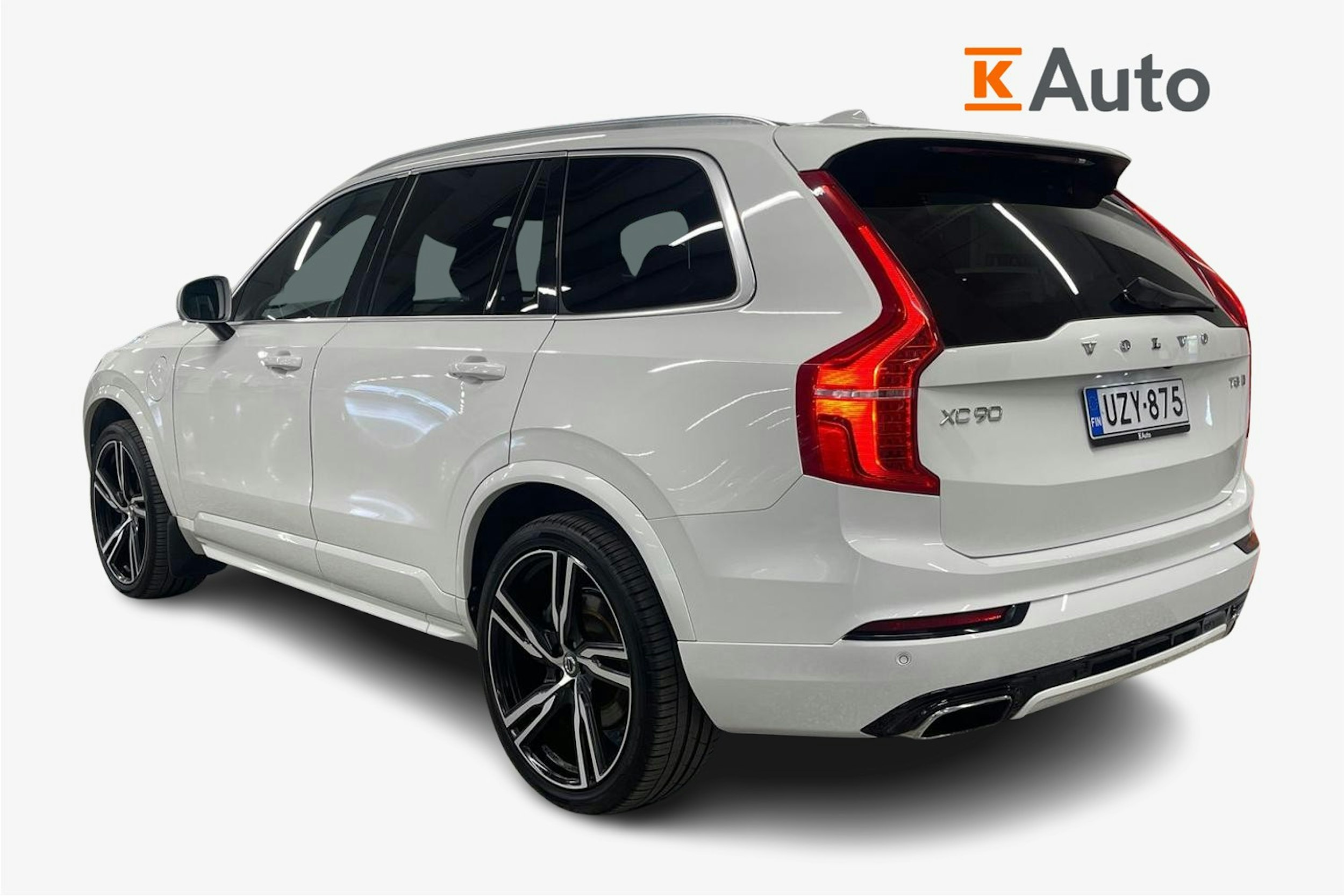 valkoinen Volvo XC90 2018 kuva 2.