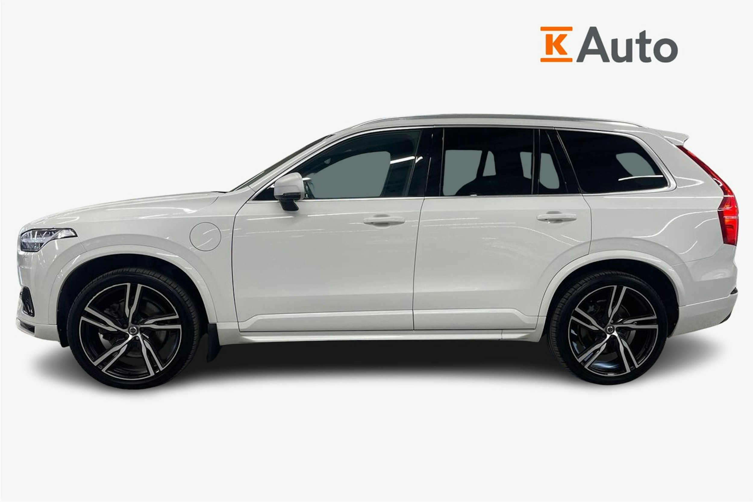 valkoinen Volvo XC90 2018 kuva 6.