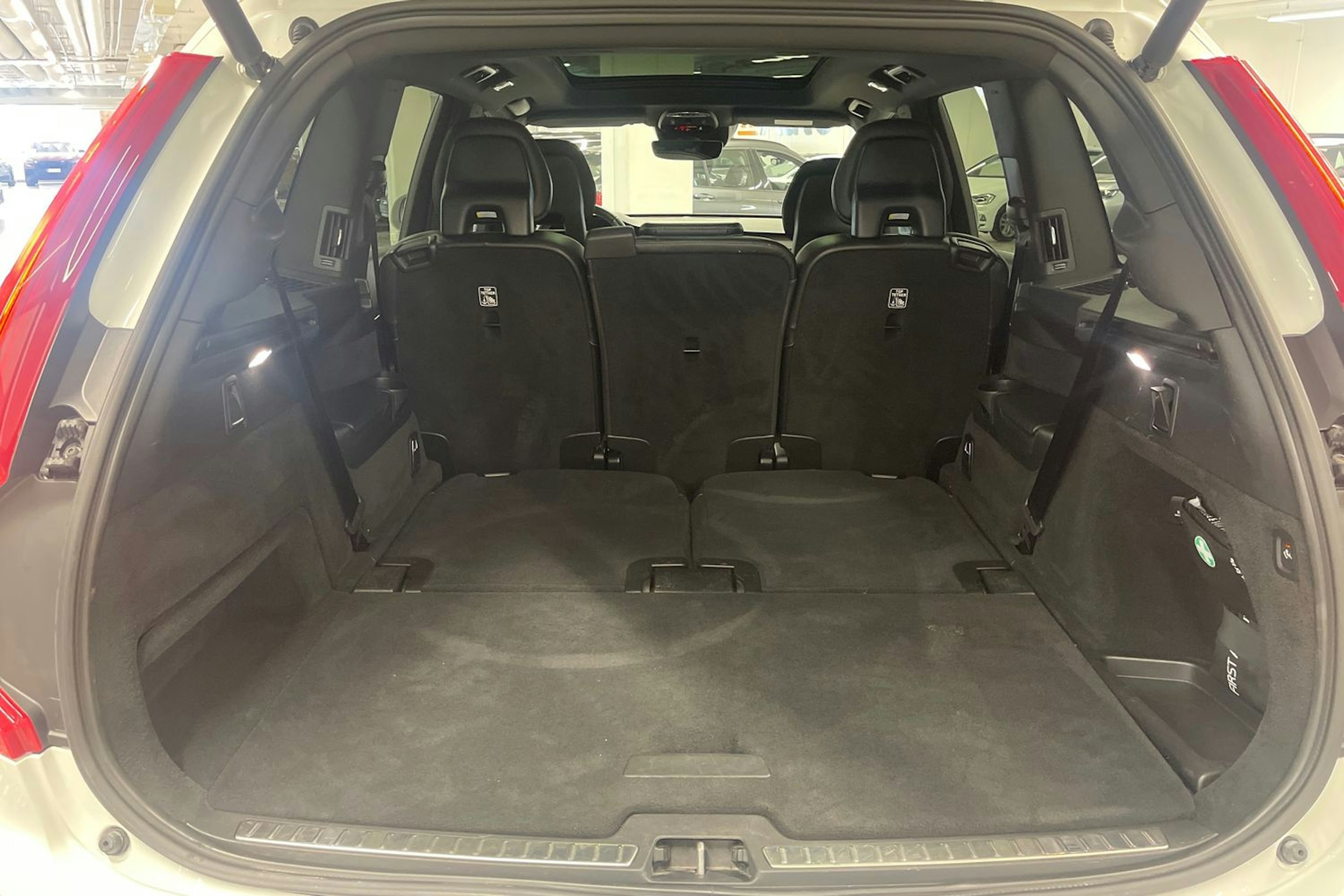 valkoinen Volvo XC90 2018 kuva 25.