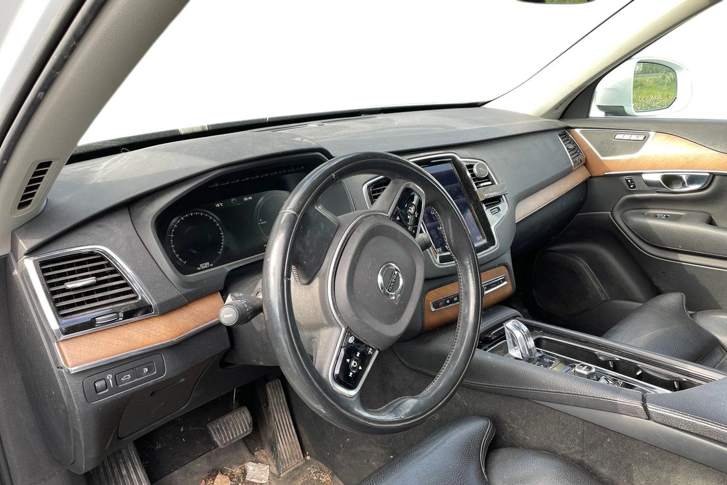 valkoinen Volvo XC90 2017 kuva 3.