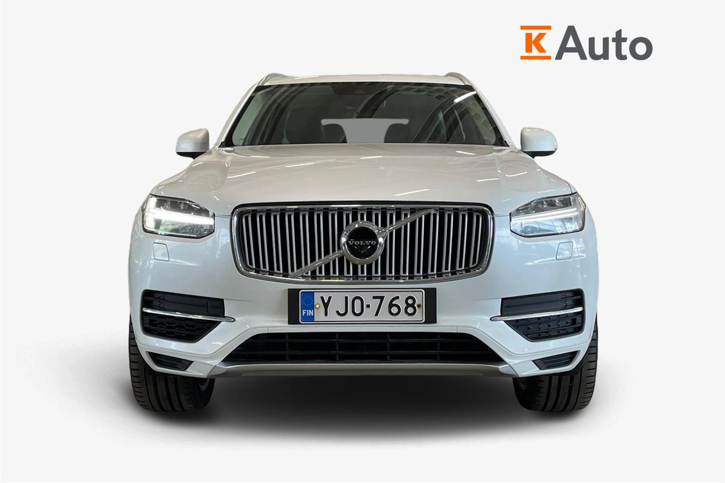 valkoinen Volvo XC90 2017 kuva 5.