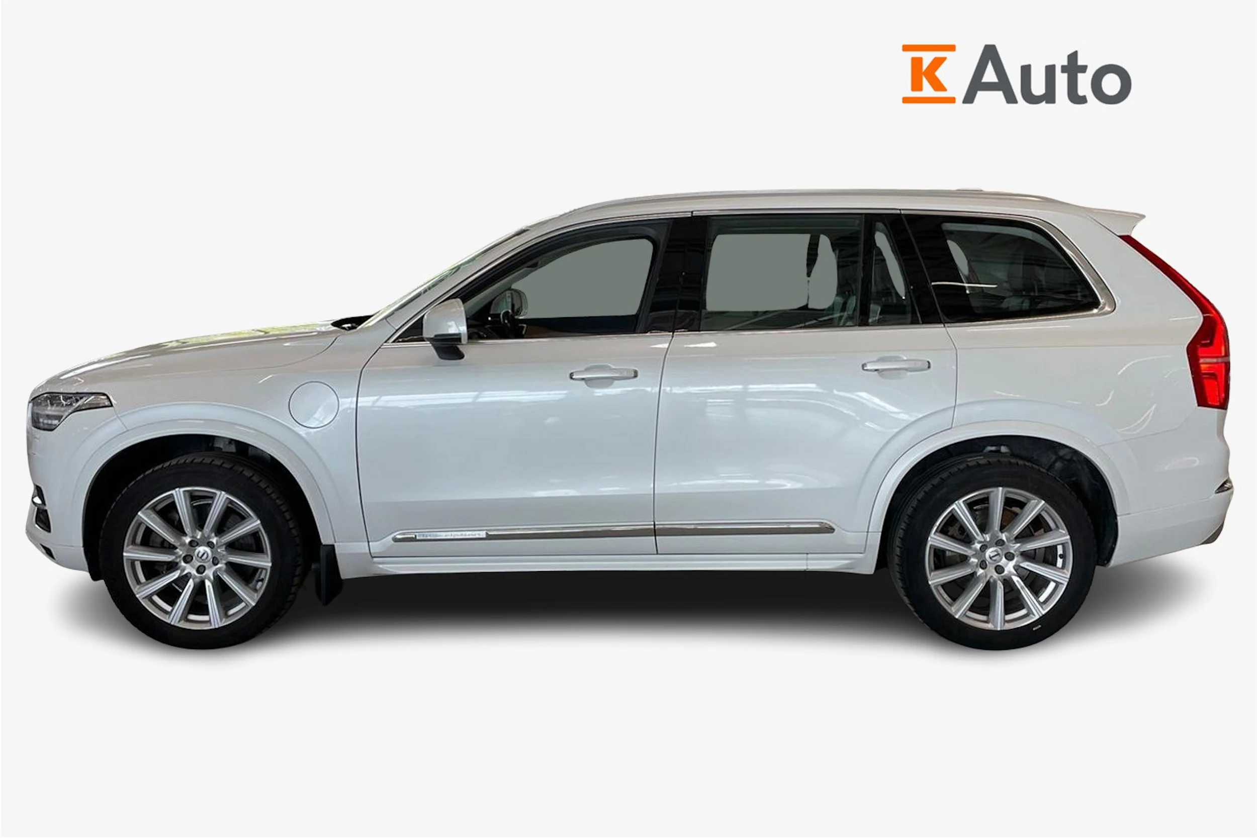 valkoinen Volvo XC90 2017 kuva 7.