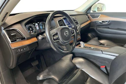 valkoinen Volvo XC90 2017 kuva 8.