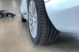 valkoinen Volvo XC90 2017 kuva 13.
