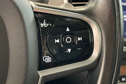 valkoinen Volvo XC90 2017 kuva 20.