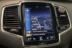 valkoinen Volvo XC90 2017 kuva 32.