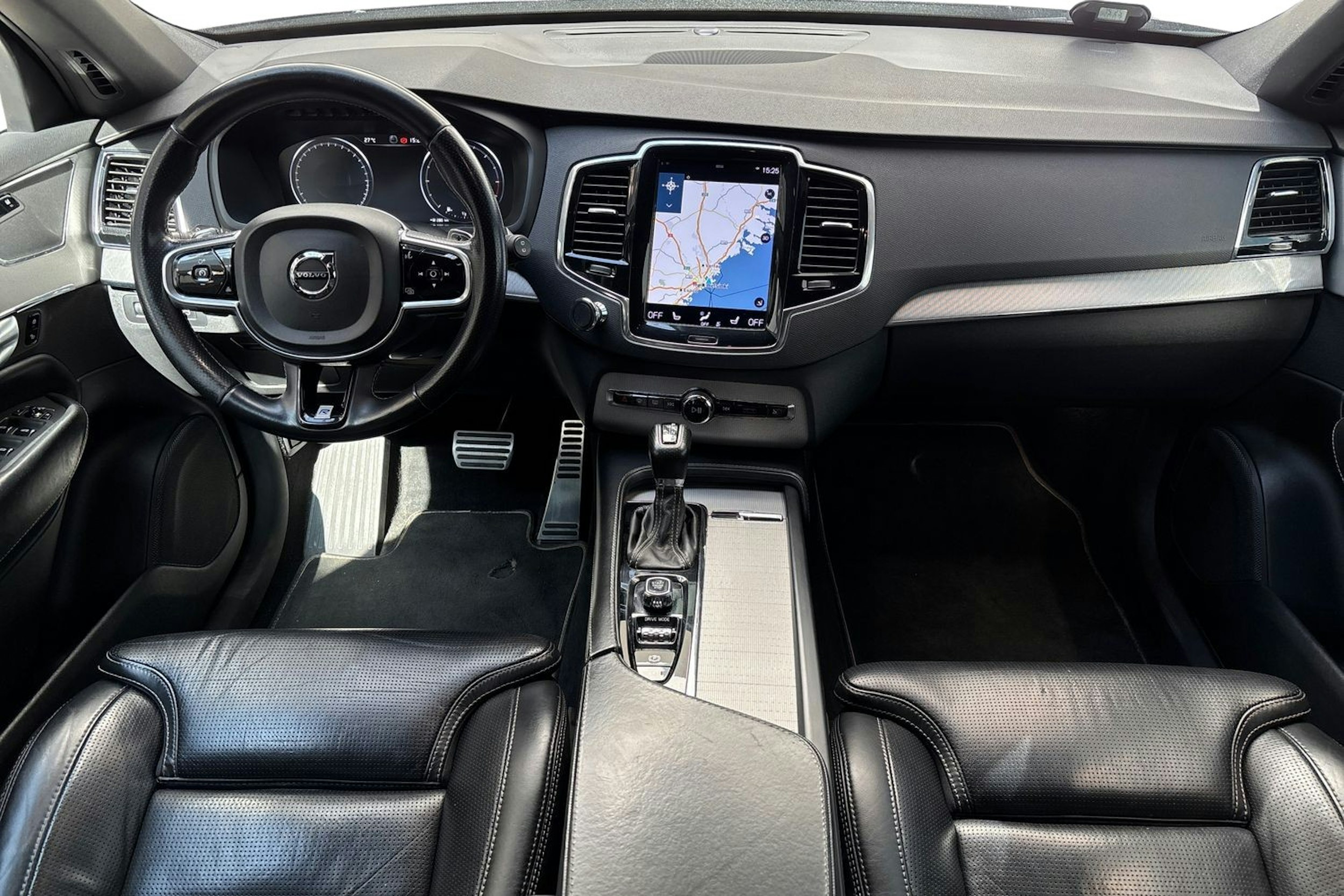 harmaa Volvo XC90 2017 kuva 7.