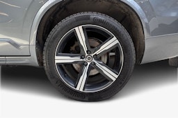 harmaa Volvo XC90 2017 kuva 9.