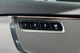harmaa Volvo XC90 2017 kuva 17.