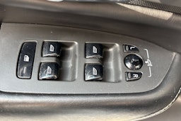 harmaa Volvo XC90 2017 kuva 18.