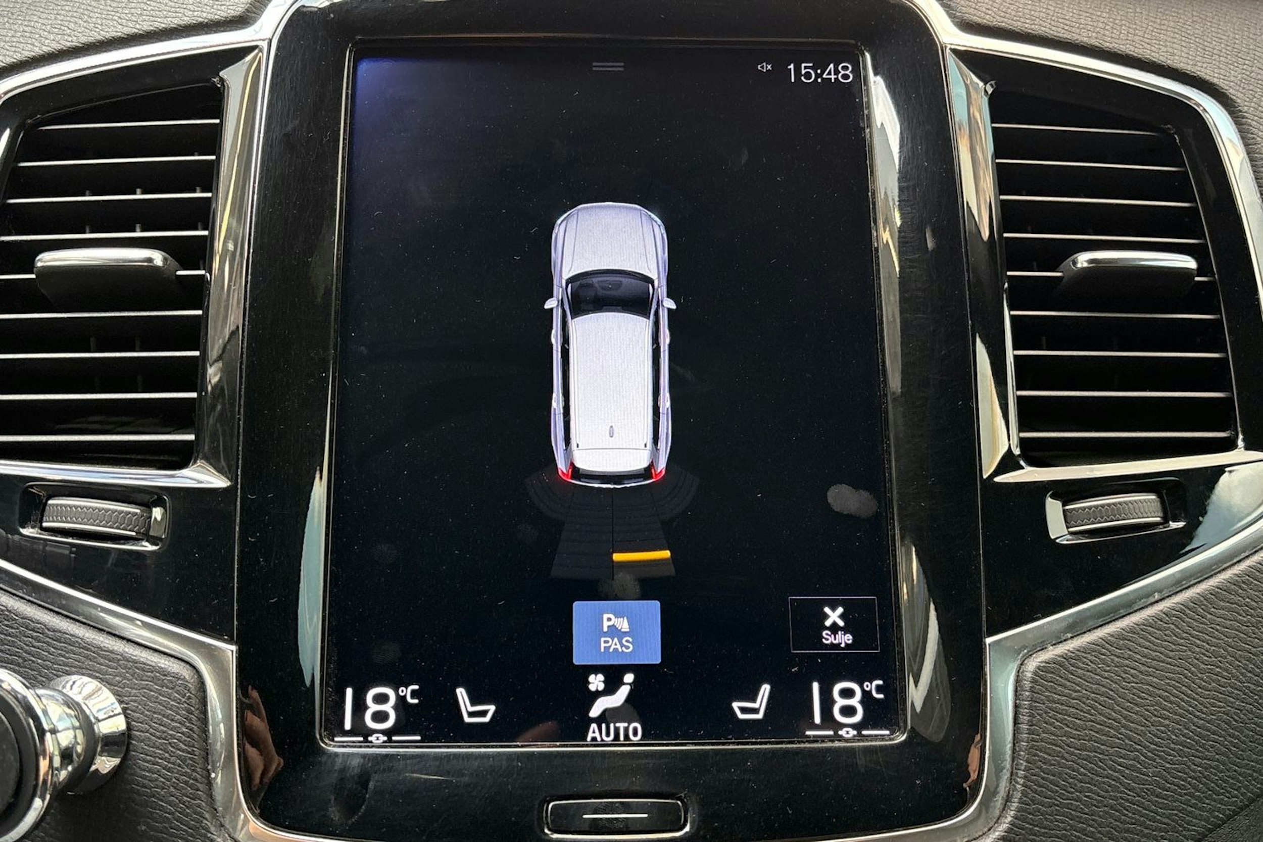 harmaa Volvo XC90 2017 kuva 22.